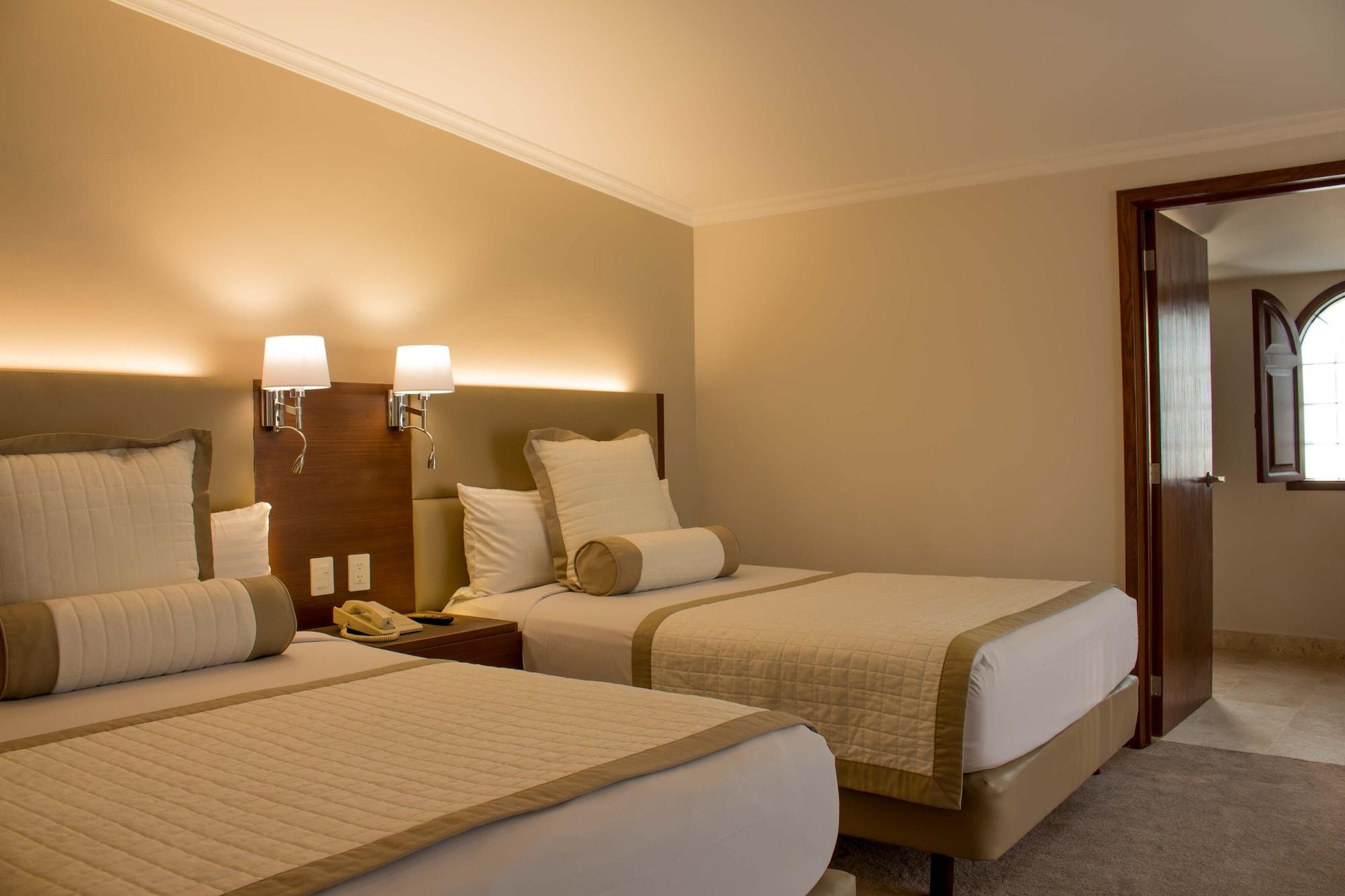 Hotel Guadalajara Plaza Ejecutivo Zapopan Ngoại thất bức ảnh
