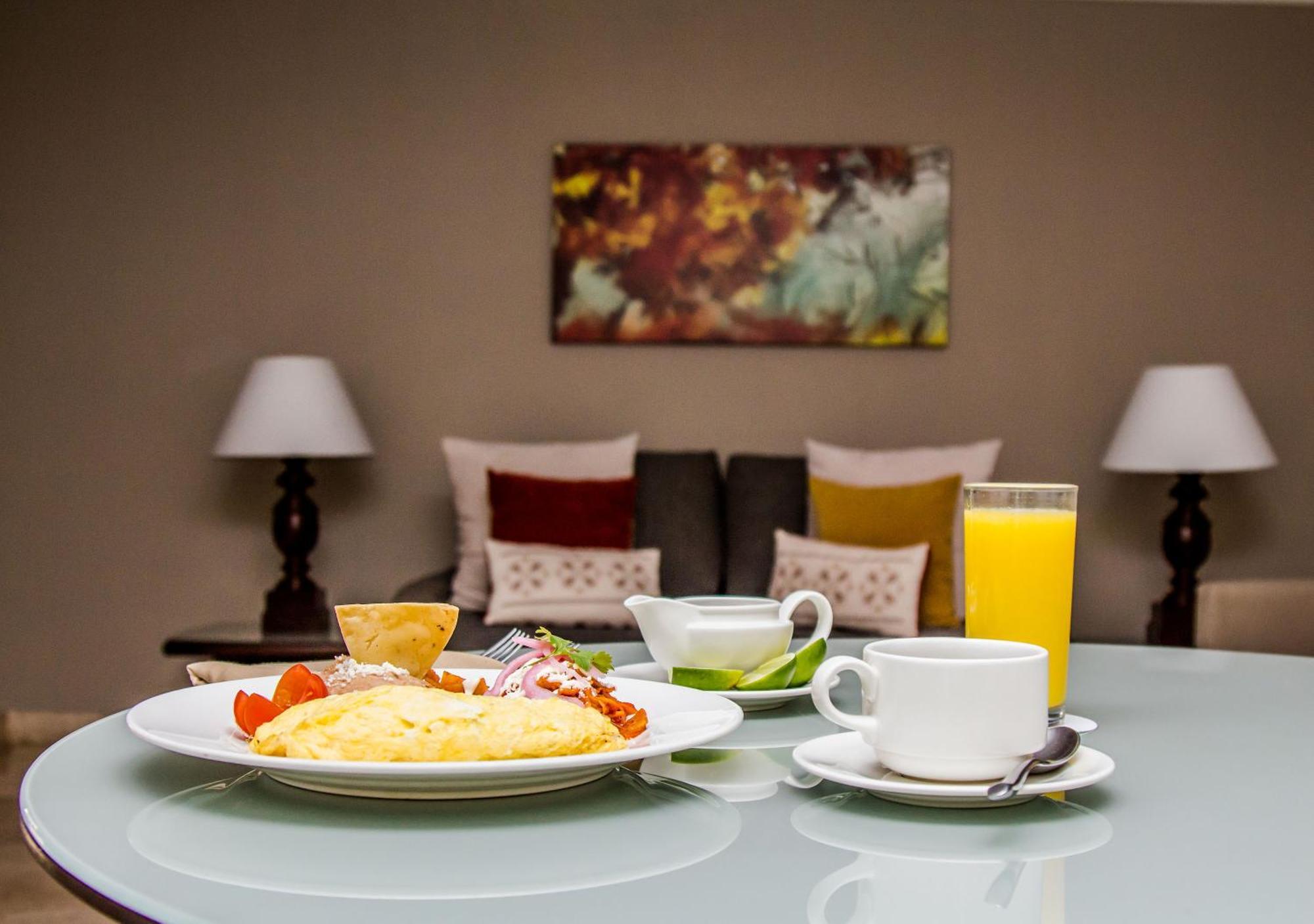 Hotel Guadalajara Plaza Ejecutivo Zapopan Ngoại thất bức ảnh
