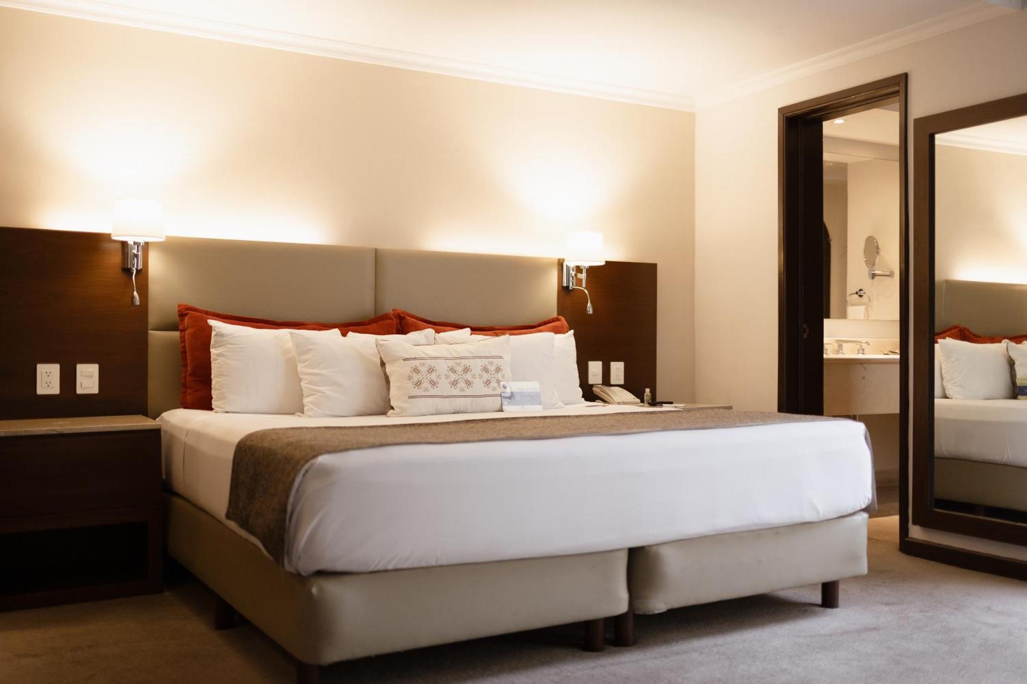 Hotel Guadalajara Plaza Ejecutivo Zapopan Ngoại thất bức ảnh